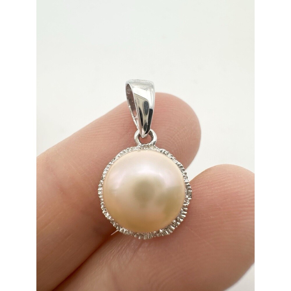 925 Sterling Silver Freshwater Pearl Pendant
